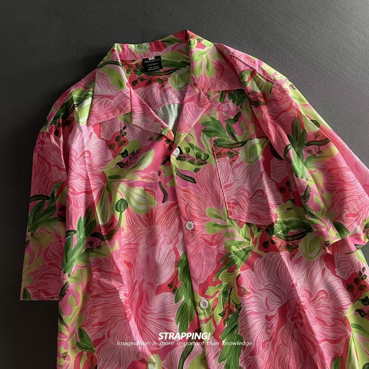 Romper Floral Print - Różowy Graffiti Kwiatowy kubański kołnierzyk Hawajskie